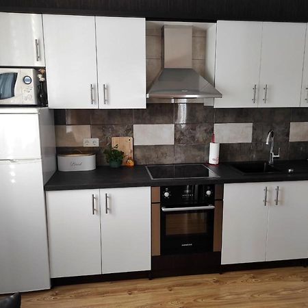 Apartment Zunabovic تروغير المظهر الخارجي الصورة