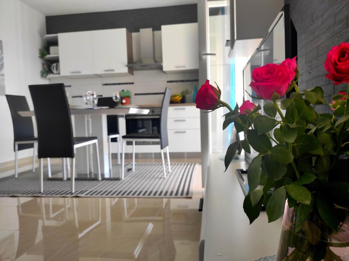 Apartment Zunabovic تروغير المظهر الخارجي الصورة