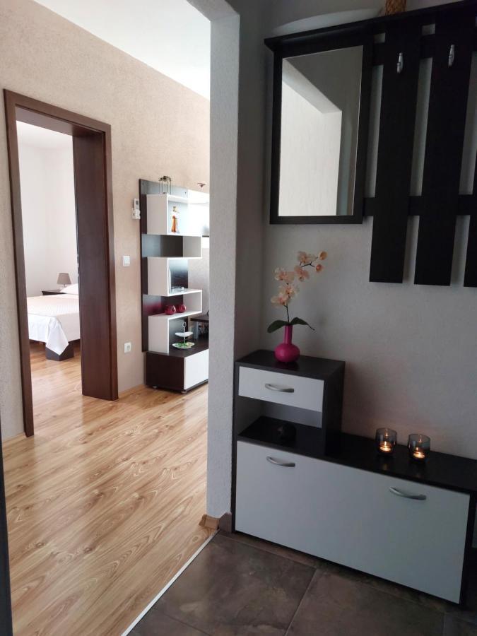 Apartment Zunabovic تروغير المظهر الخارجي الصورة