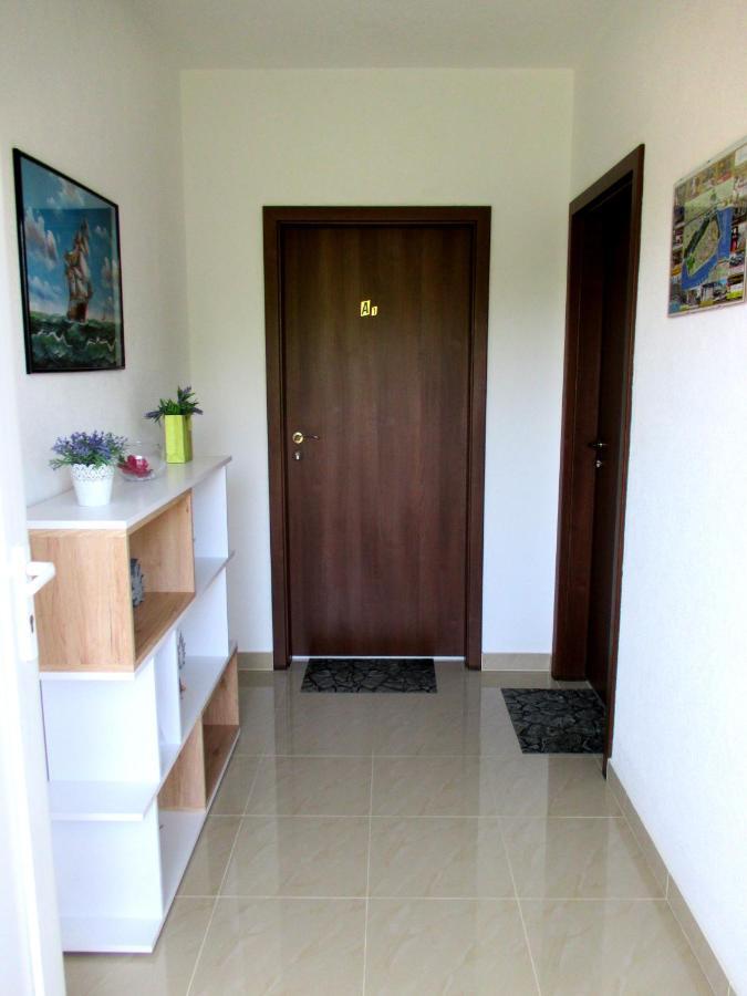 Apartment Zunabovic تروغير المظهر الخارجي الصورة